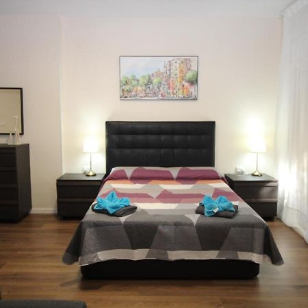 Urgel Habitaciones Barcelona Zewnętrze zdjęcie