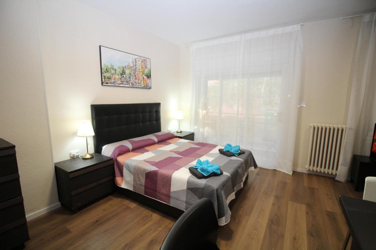 Urgel Habitaciones Barcelona Zewnętrze zdjęcie