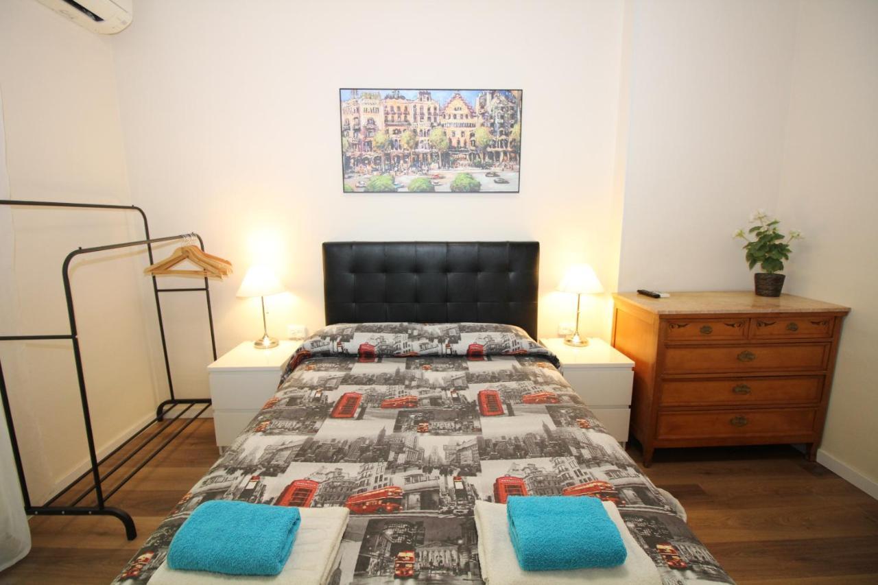 Urgel Habitaciones Barcelona Zewnętrze zdjęcie